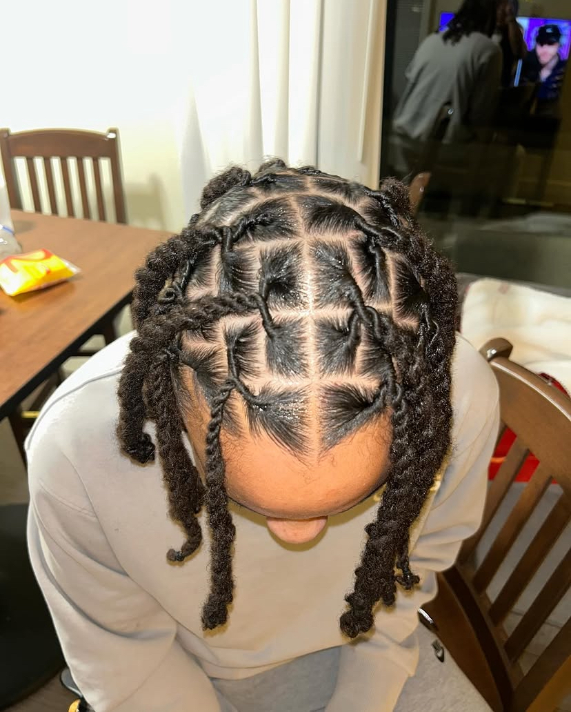 Fresh retwist with grid parting on short locs