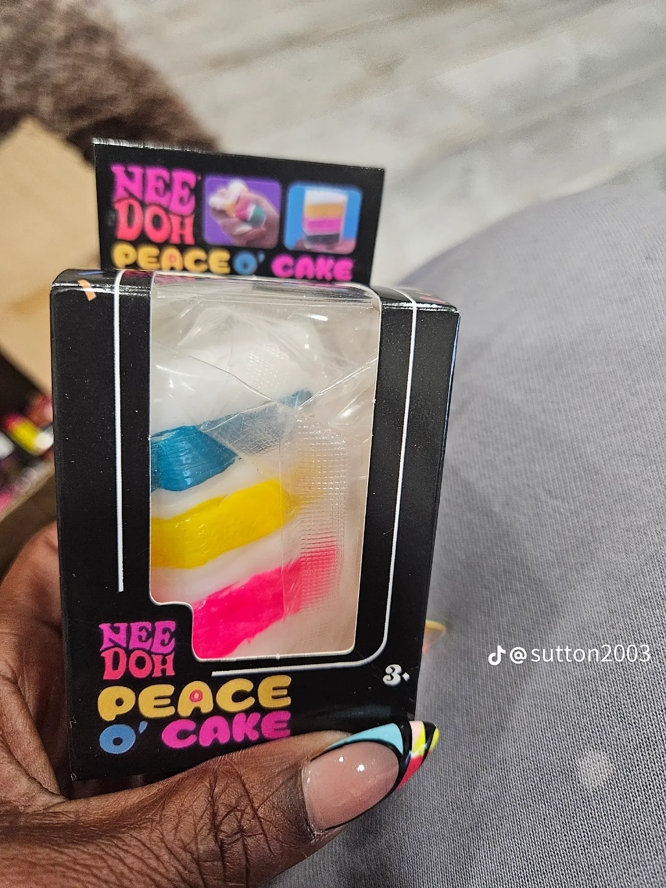 NeeDoh Peace O’ Cake